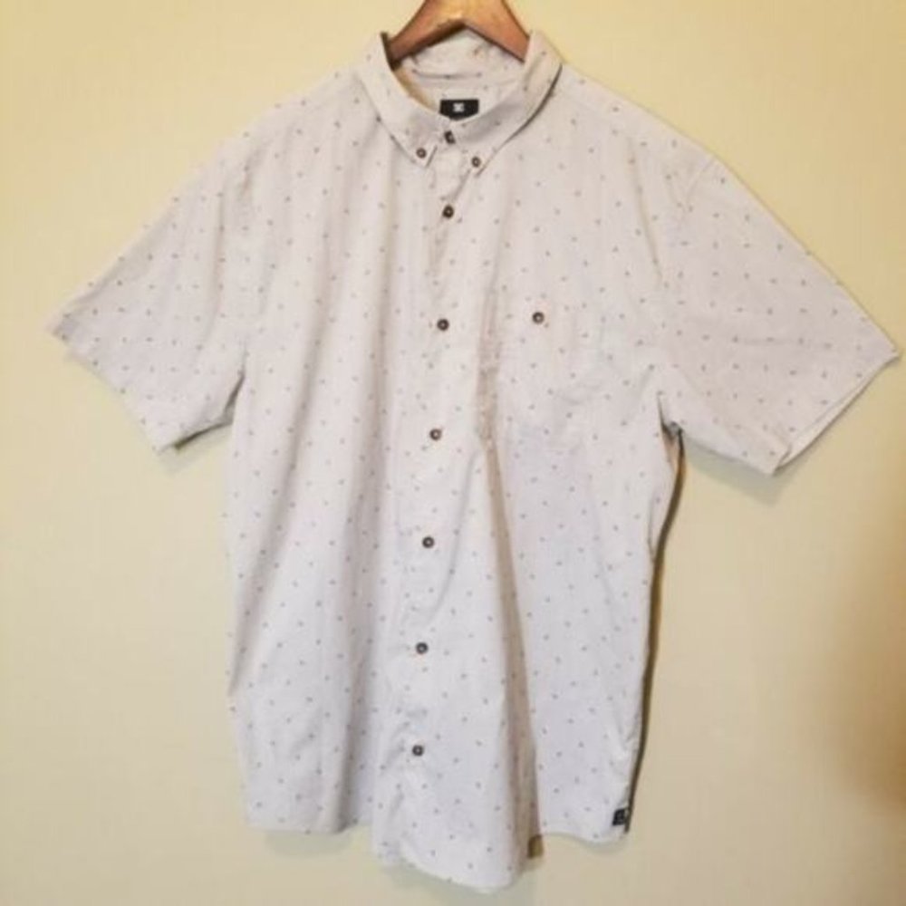 2/$20 NWOT DC | XL Polo Dress Shirt Short Sleeve